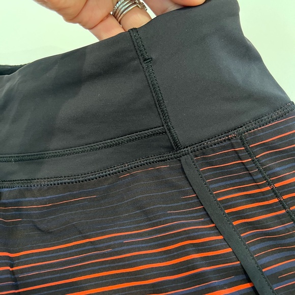 Lululemon Run: Speed Short *4-way Stretch Size 4 - Picture 4 of 15